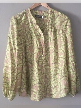 Light Green Floral Button-Front Blouse